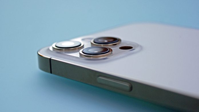 iPhone 13 Pro autofocus